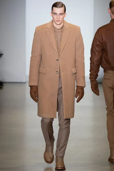 Look 34